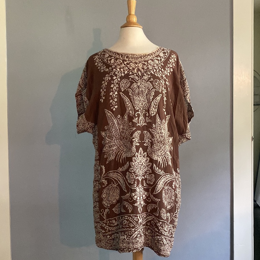 Anthropologie Maeve Tobacco Brown and Cream Silk Kaftan with Slip Lining…